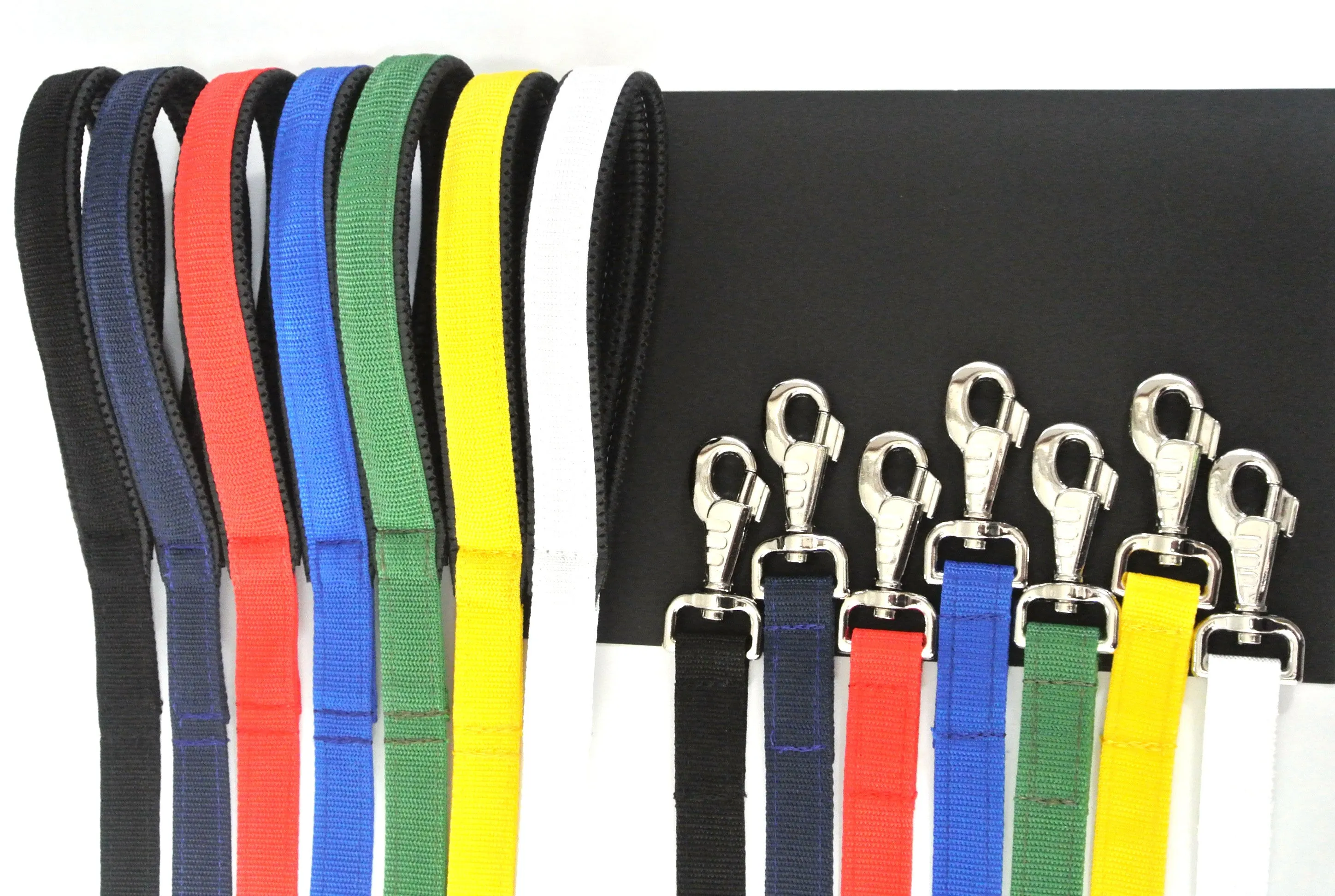 45" Short Close Control Dog Leads With Padded Handle In Various Colours 25mm Webbing