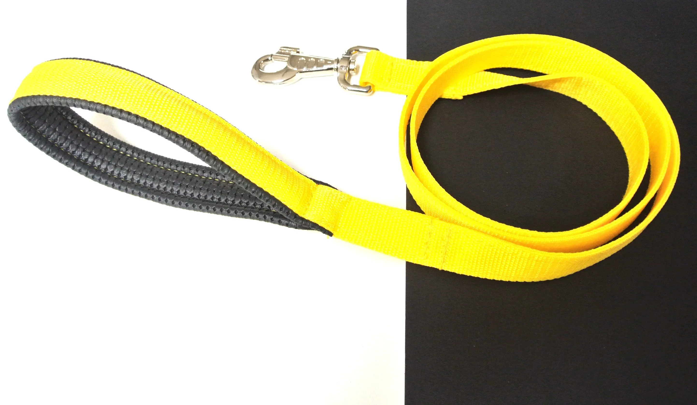 76" Short Close Control Dog Leads With Padded Handle In Various Colours 25mm Webbing