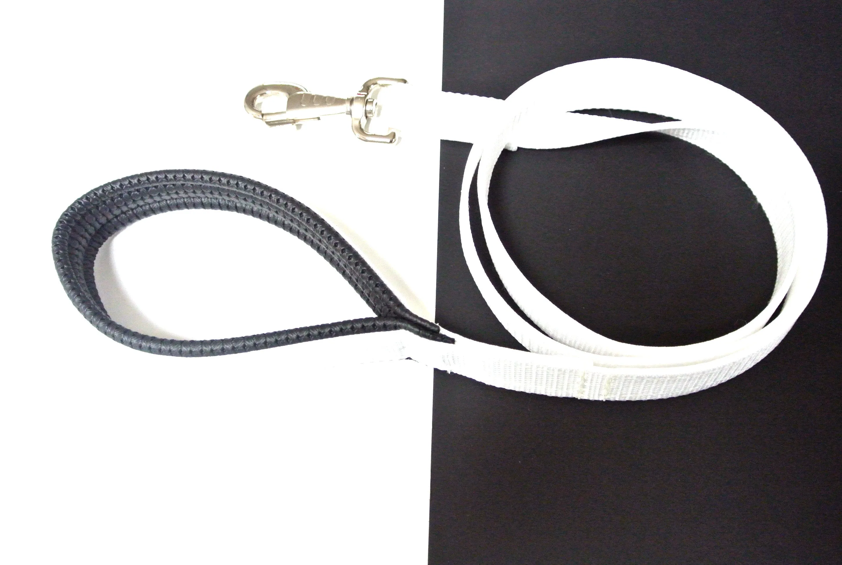 76" Short Close Control Dog Leads With Padded Handle In Various Colours 25mm Webbing