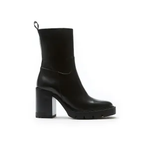 Heeled boot black