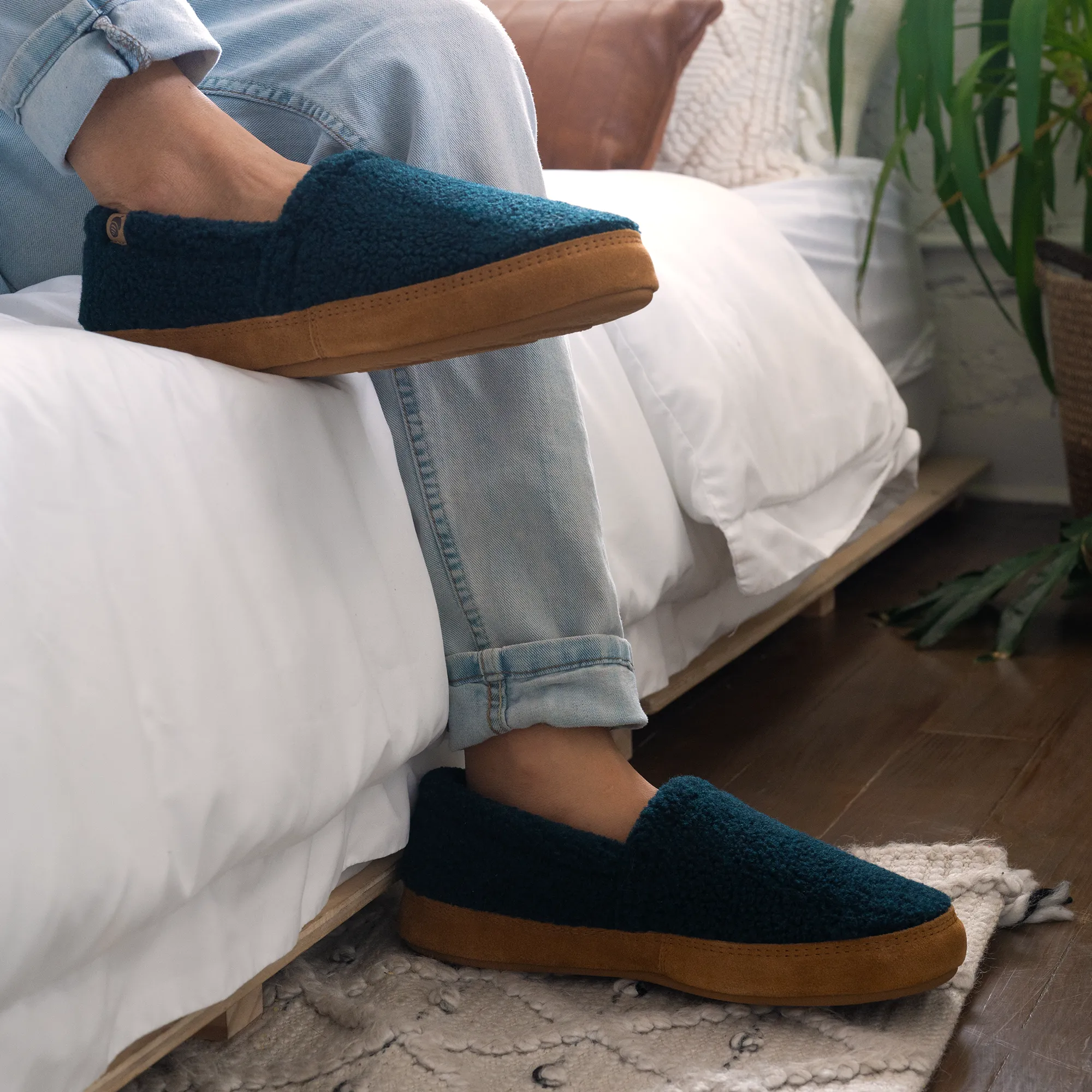 Men's Acorn® Moc Slippers with Cloud Cushion® Comfort