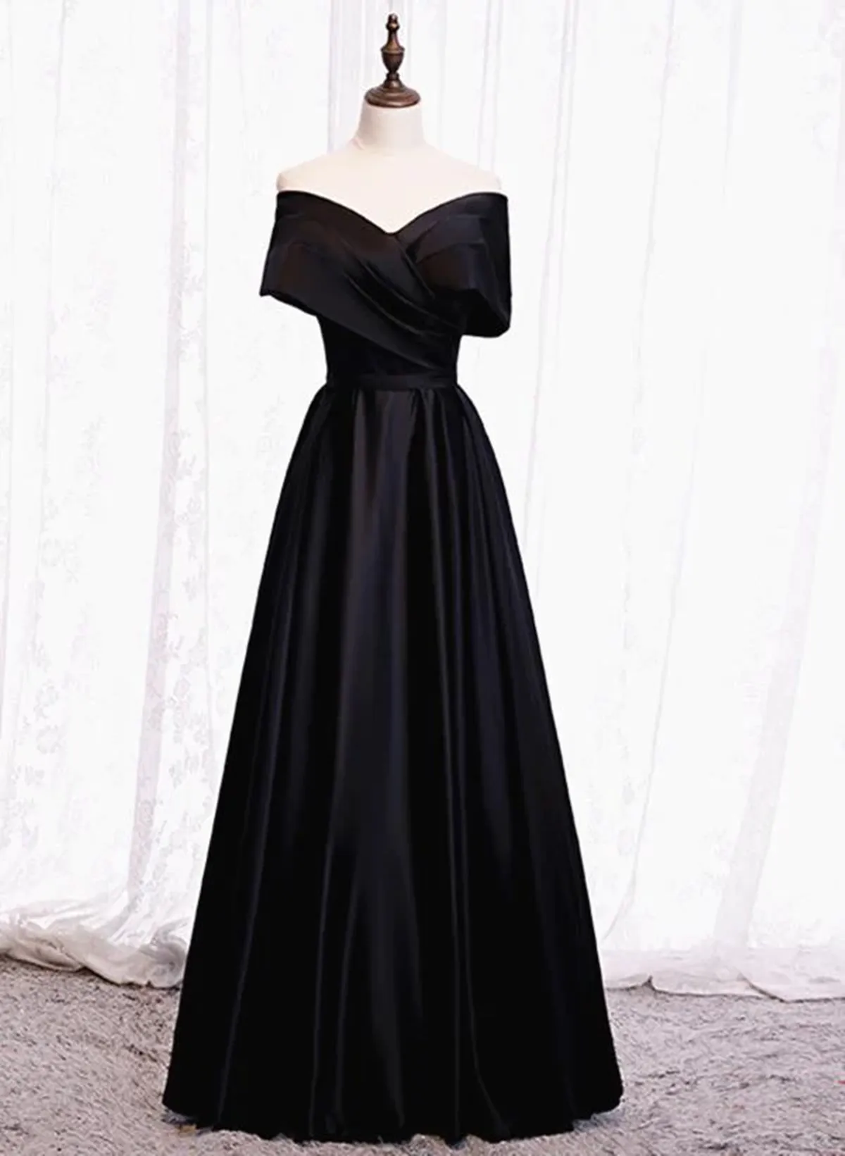 Uniwim Black Satin Sweetheart Off Shoulder Party Dress, Black A-line Long Formal Dress