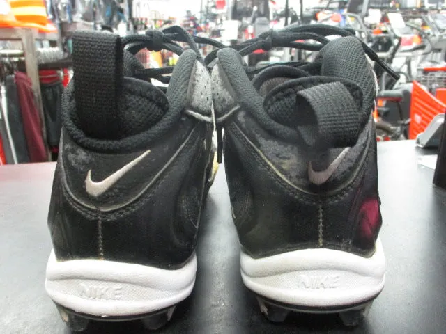 Used Nike Football Cleats Size 7.5