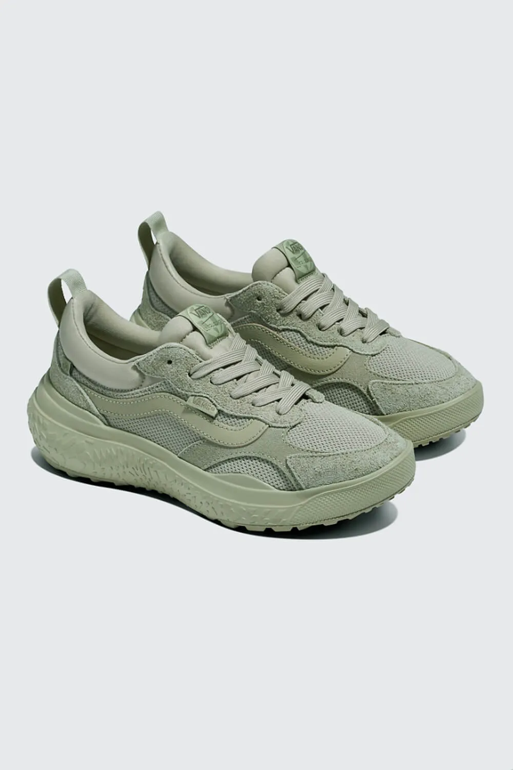 Vans MTE UltraRange Neo Vr3 Sneakers for Women in Mono Sage | VN000CWESAG